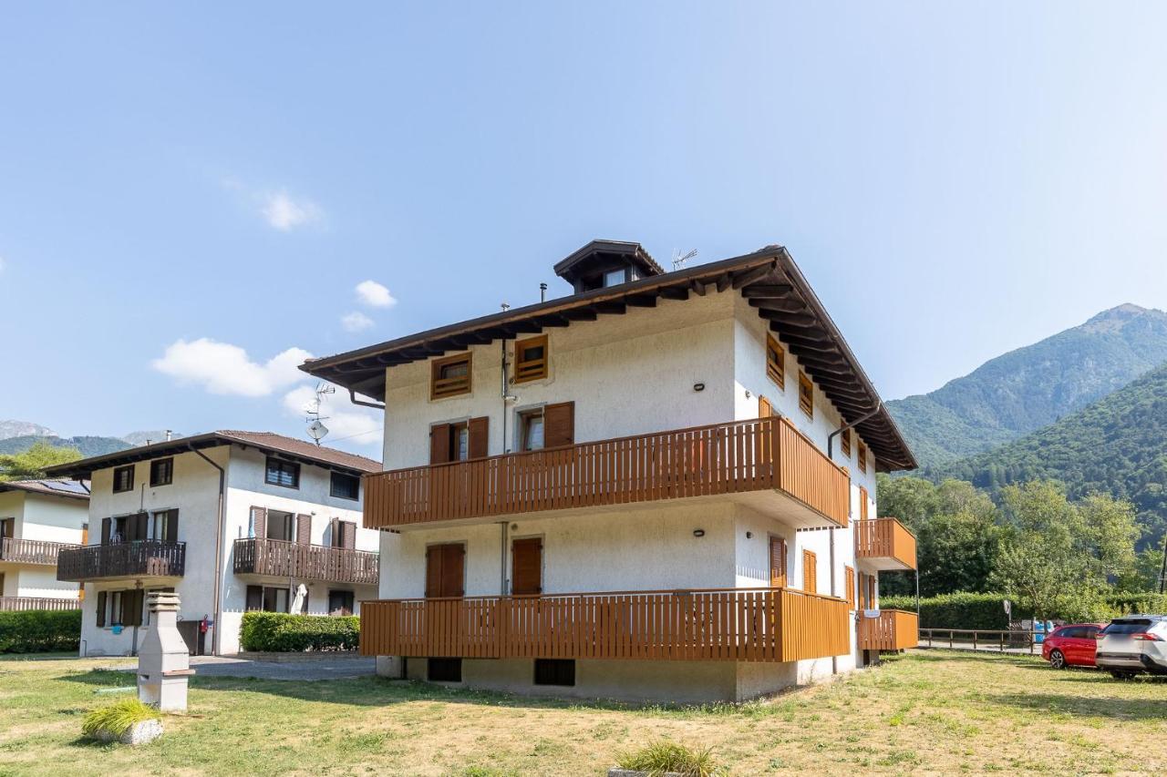Casa Lori Apartman Pieve Di Ledro Kültér fotó